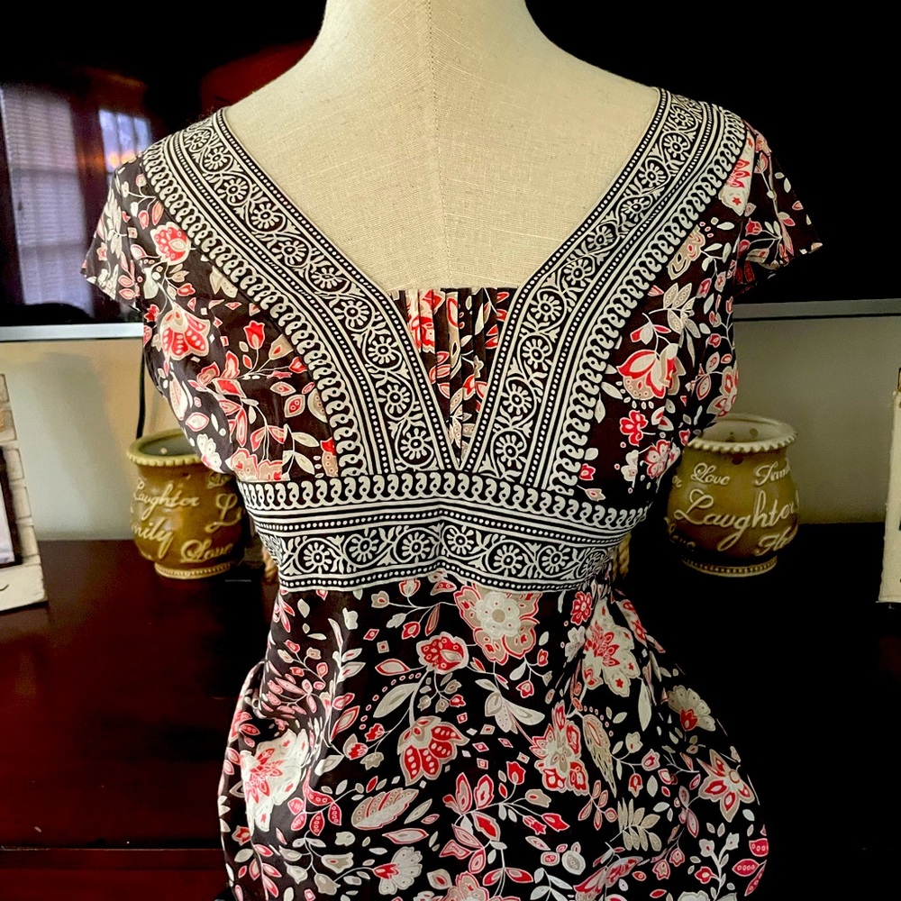 Anne Taylor Loft top- size 6